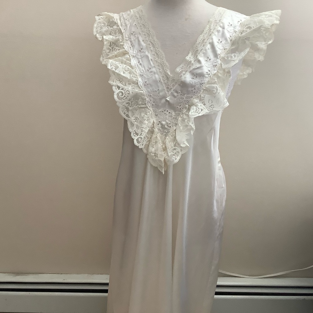 Pretty Nightgown